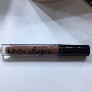 Nyx Lingerie Liquid Lipstick (Teddy)
